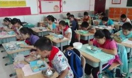 万全小学配餐爆料视频