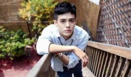 圈内人爆料曾舜晞女友,神秘女友身份引热议